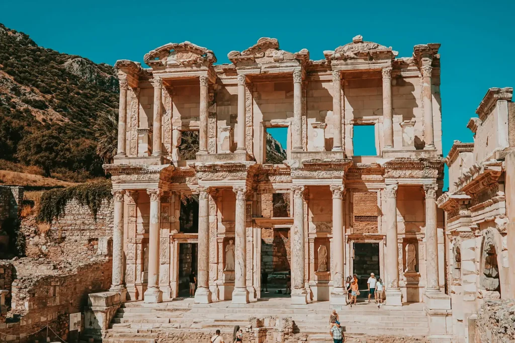 Fachada da Biblioteca de Celso, em Éfeso, na Turquia