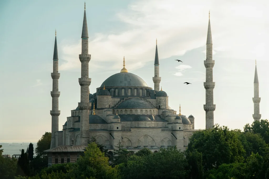 Mesquita Azul e seus minaretes, em Istambul, na Turquia