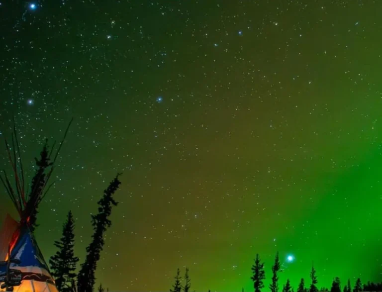 Vancouver com Aurora Boreal em Yukon